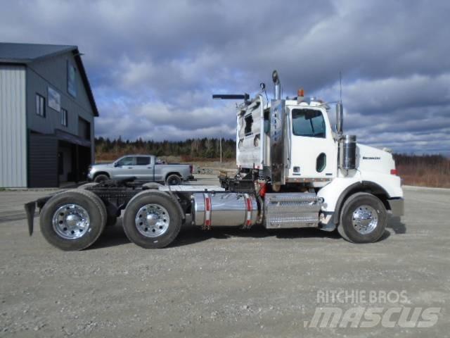 Western Star 4900 SA Tractor Units