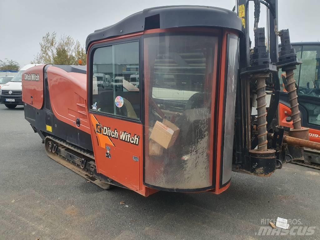 Ditch Witch JT 30 AT Horizontal Directional Drilling Equipment