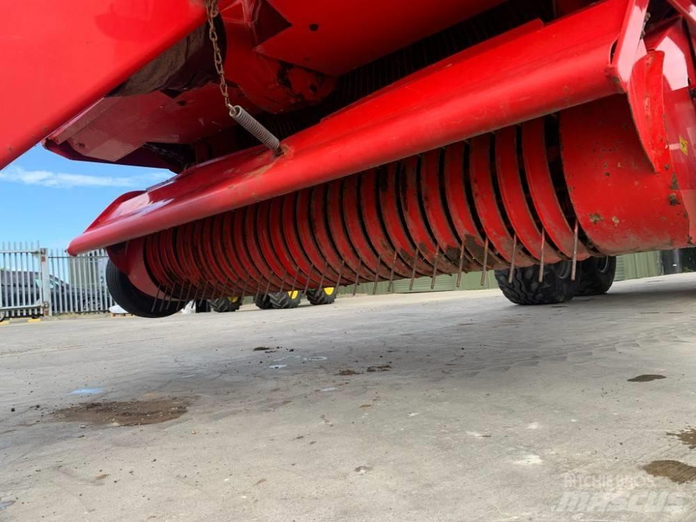 Pöttinger Faro 8000 Self loading trailers