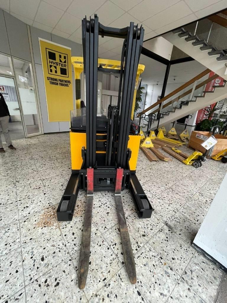 Hyster R 1.4 Reach trucks
