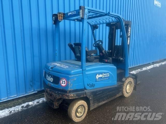 Yale ERP 35 Electric forklift trucks