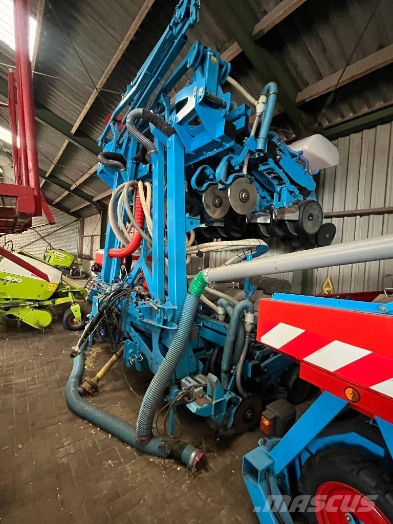 Monosem NG PLUS 12 Precision sowing machines