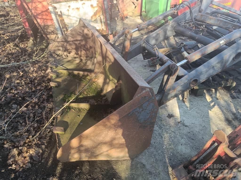 Mailleux TN750A Front loaders and diggers