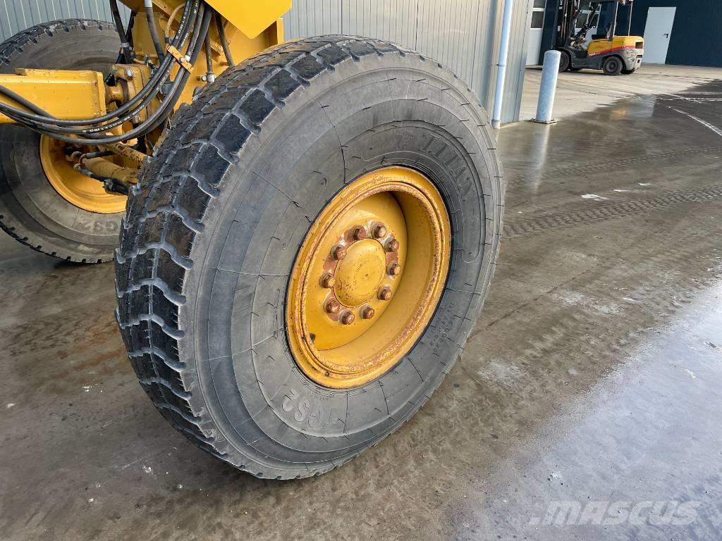 CAT 160M (140) Graders