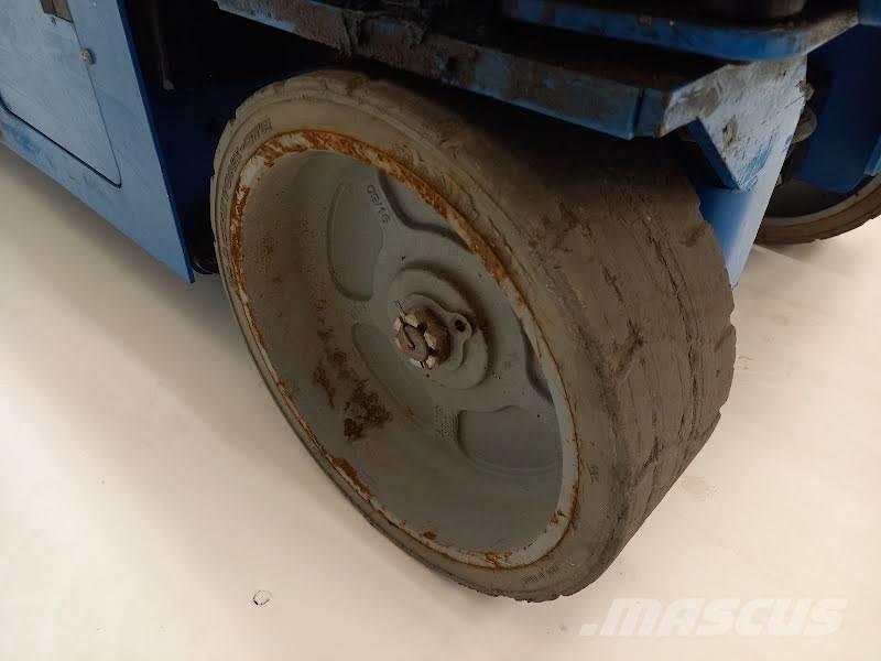 Genie GS 2032 Scissor lifts