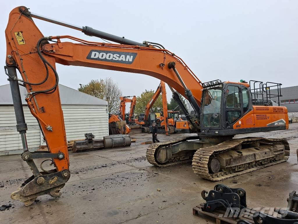 Doosan DX380LC-7 Crawler excavators