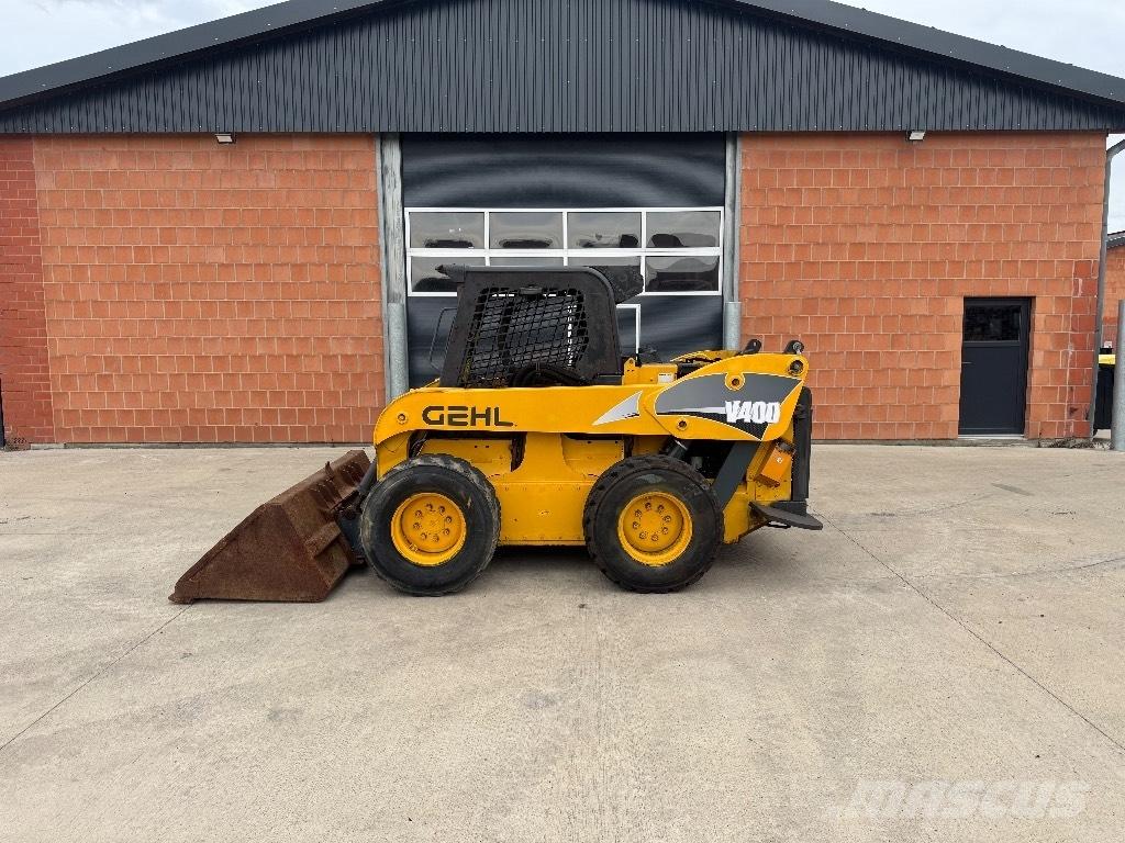 Gehl V 400 Skid steer loaders