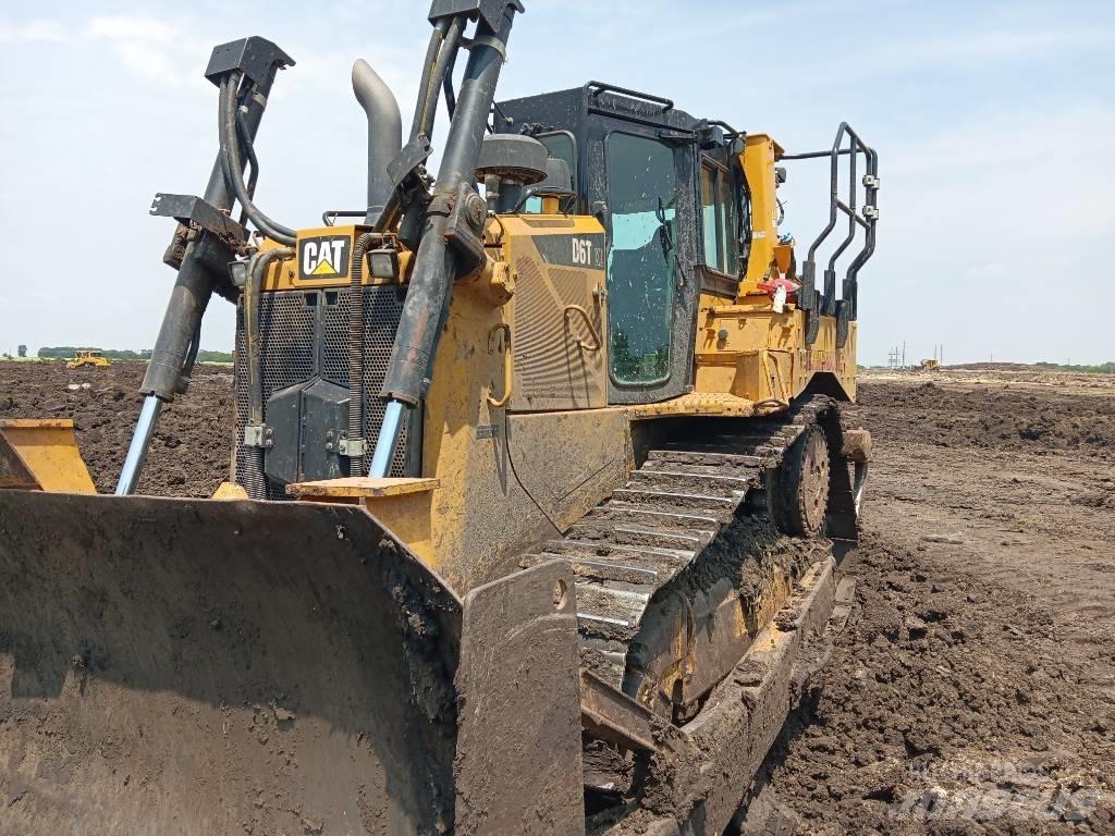 CAT D 6 T XL Crawler dozers