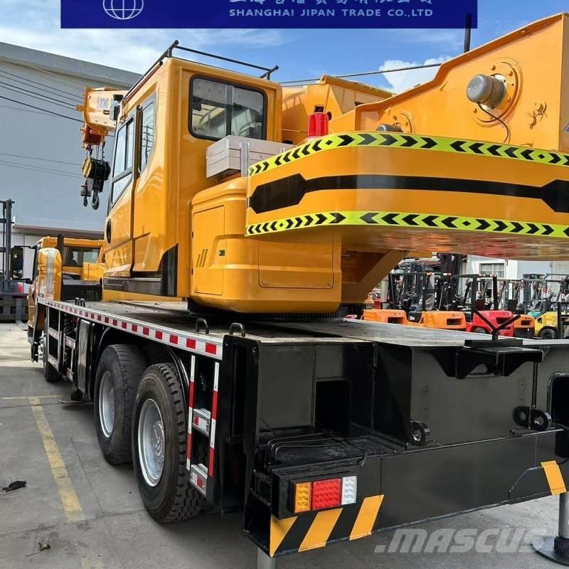 XCMG QY 25 E All terrain cranes
