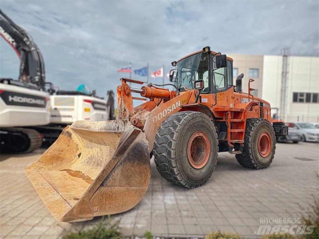Doosan DL 300 Wheel loaders