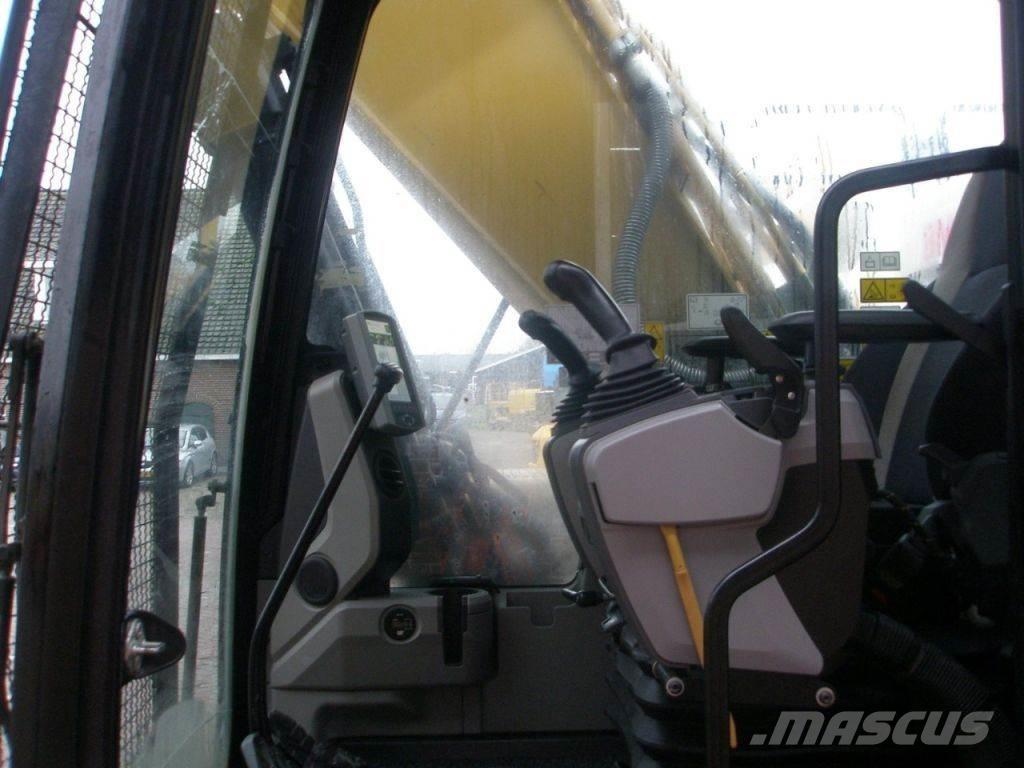 CAT 326FL Crawler excavators
