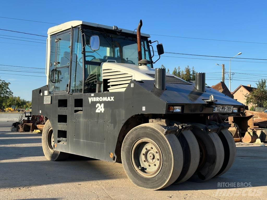 Vibromax W2400 Pneumatic tired rollers