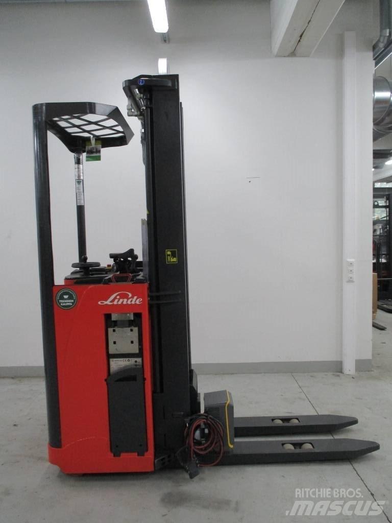 Linde L1600 TTFY Self propelled stackers