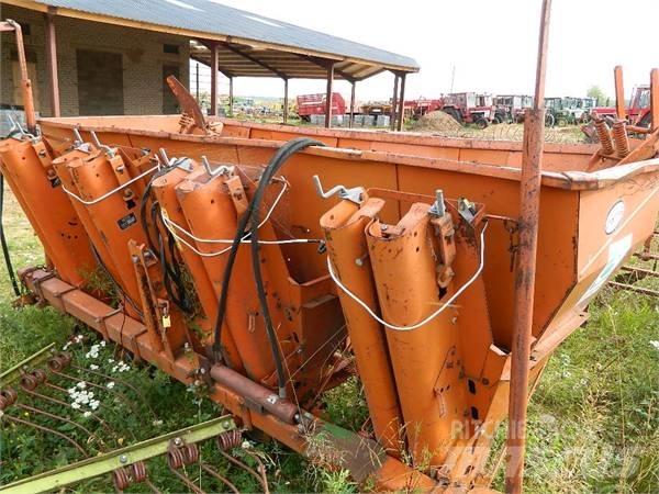 Underhaug 4 Planters