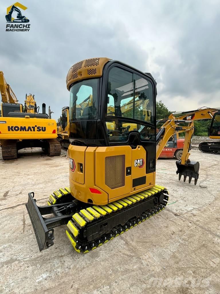 CAT 302 Mini excavators < 7t (Mini diggers)