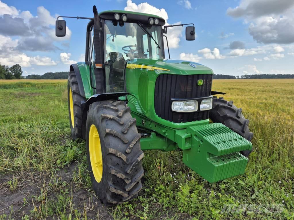 John Deere 6520 Tractors