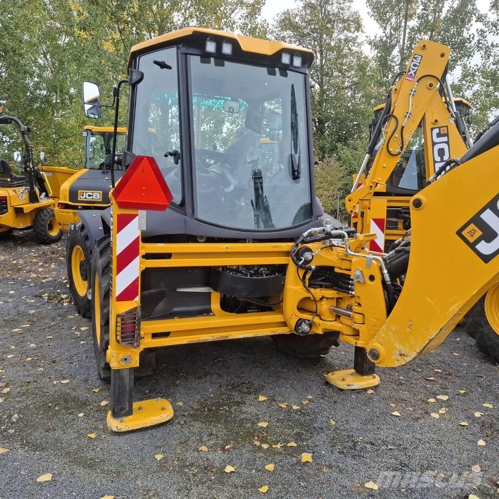 JCB 4CX PLUS AEC Backhoe loaders