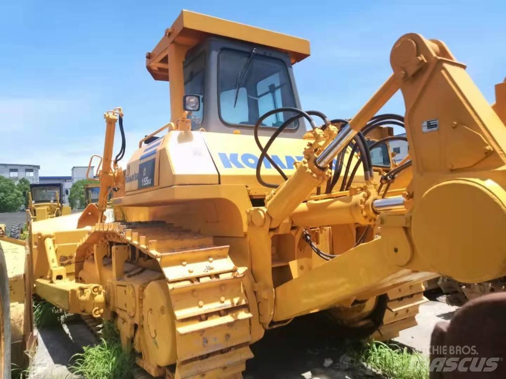 Komatsu D 155 Crawler dozers