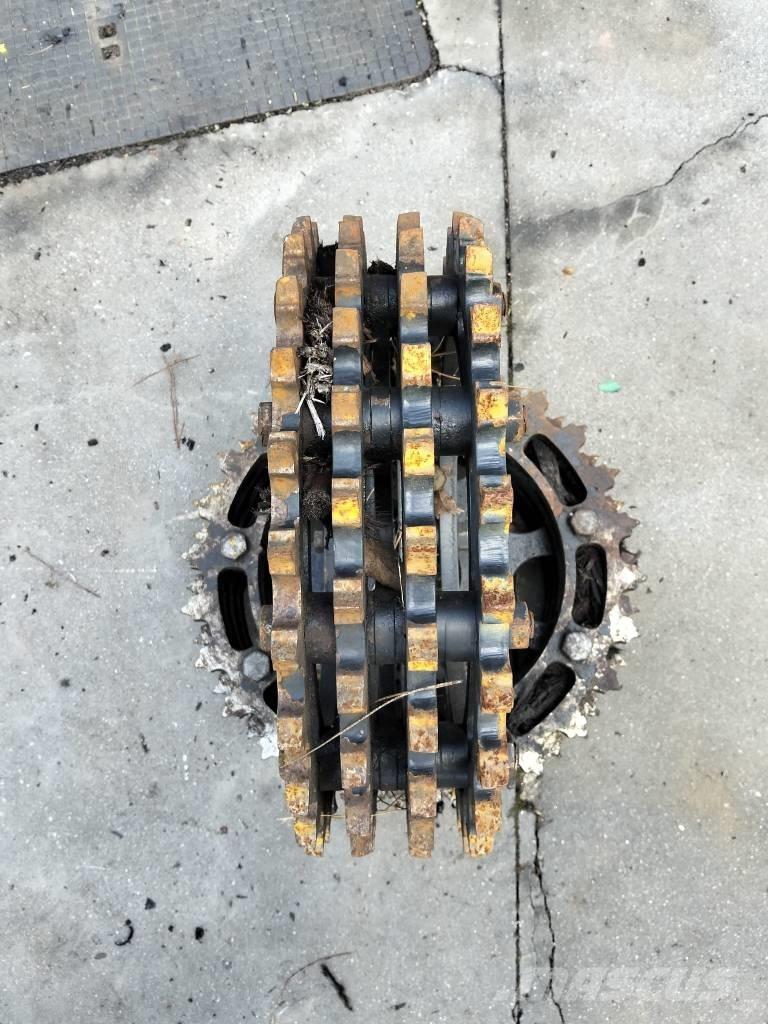 Rolos H414 Harvester heads