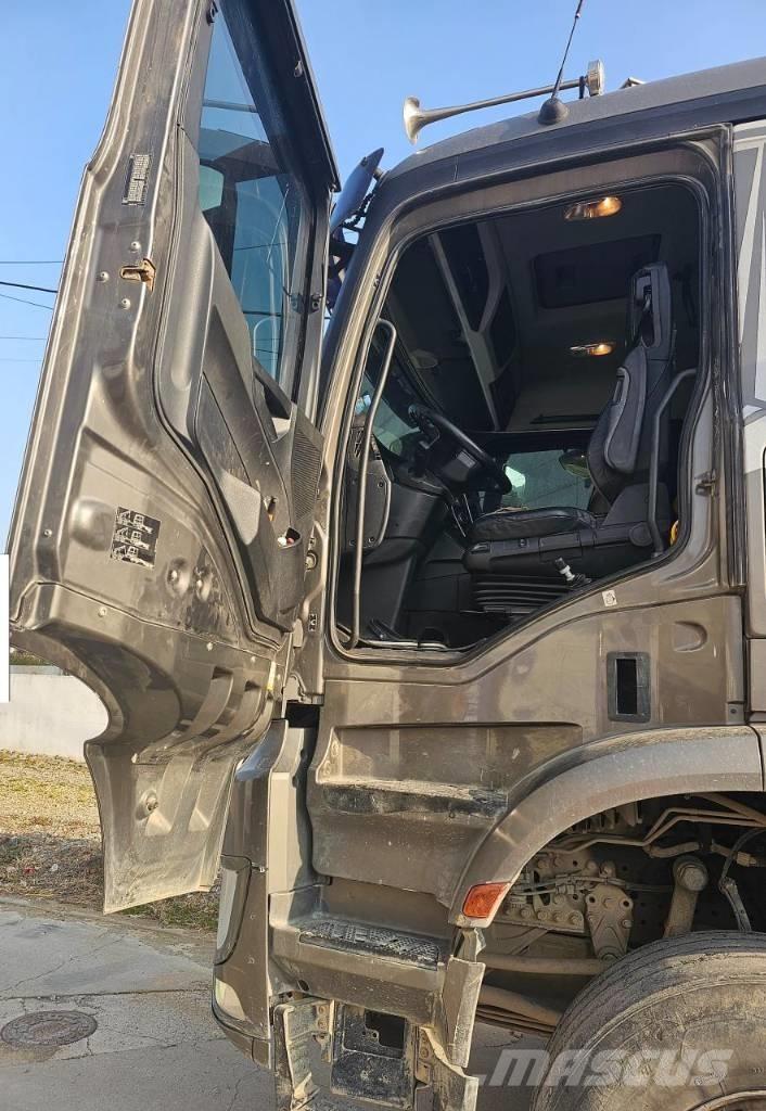 Mercedes-Benz 3951 Site dumpers