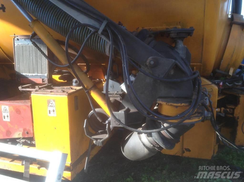 Veenhuis 9500 HDG Slurry tankers