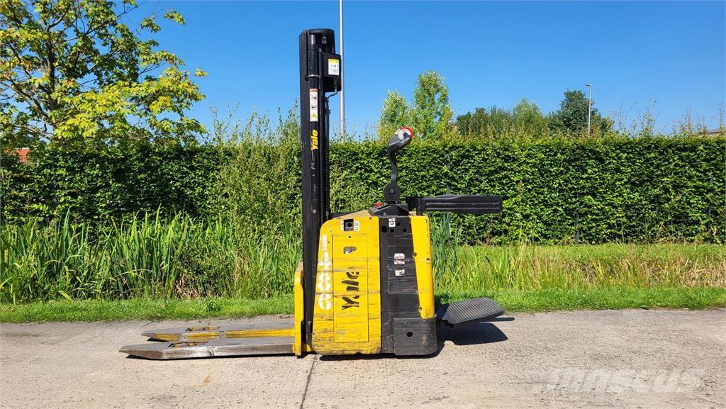 Yale MS15X 2017 Self propelled stackers