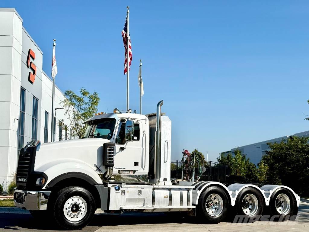 Mack Titan TD 713 Tractor Units