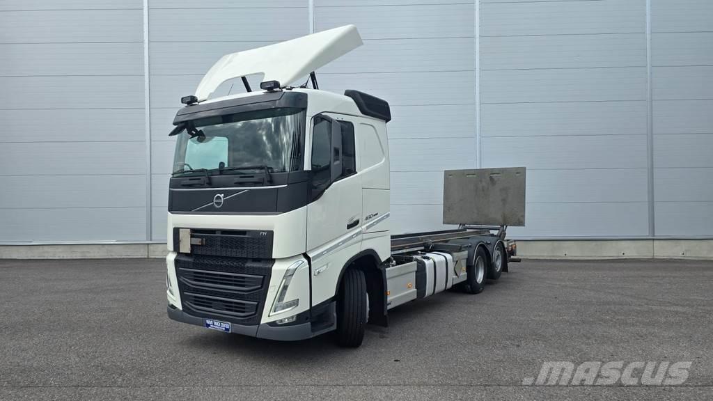 Volvo FH Cable lift demountable trucks