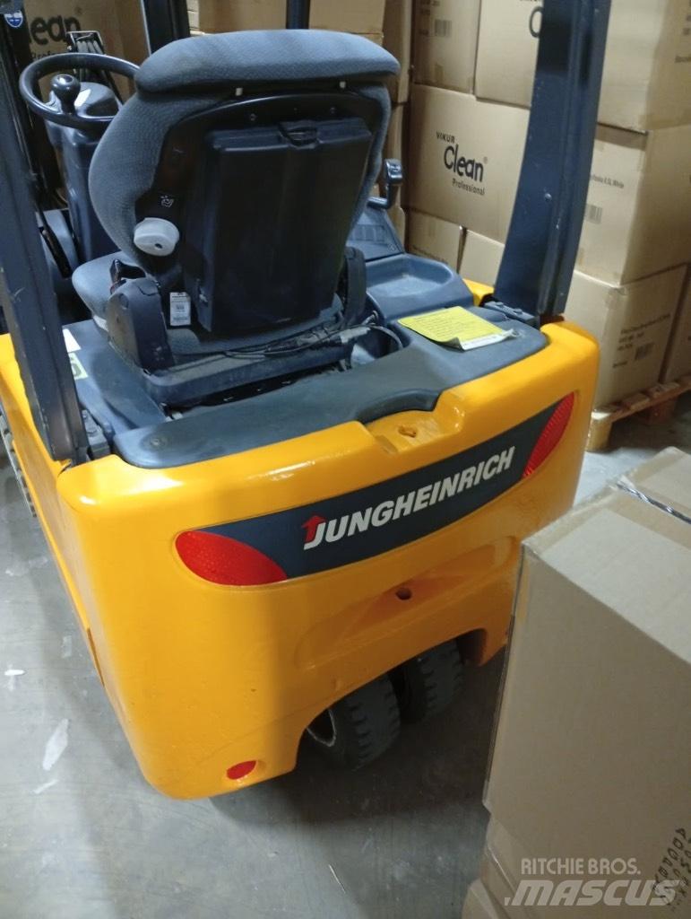 Jungheinrich EFG213 Electric forklift trucks