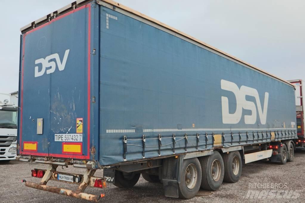 Krone SD Curtainsider semi-trailers