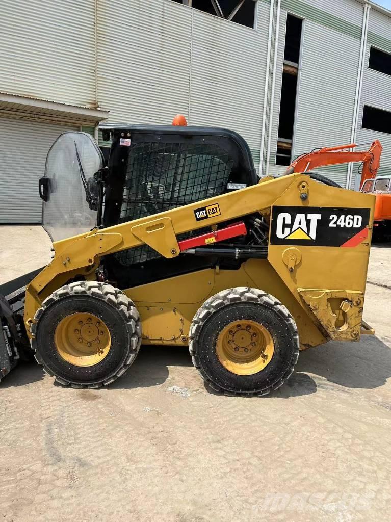 CAT 246 D Skid steer loaders