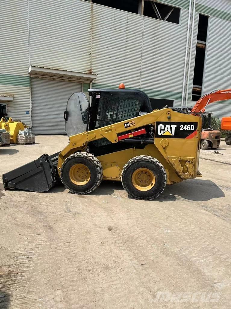 CAT 246 D Skid steer loaders