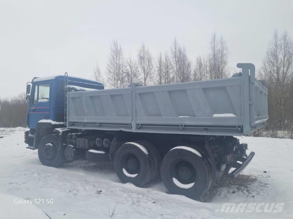 MAN 26.372 Tipper trucks