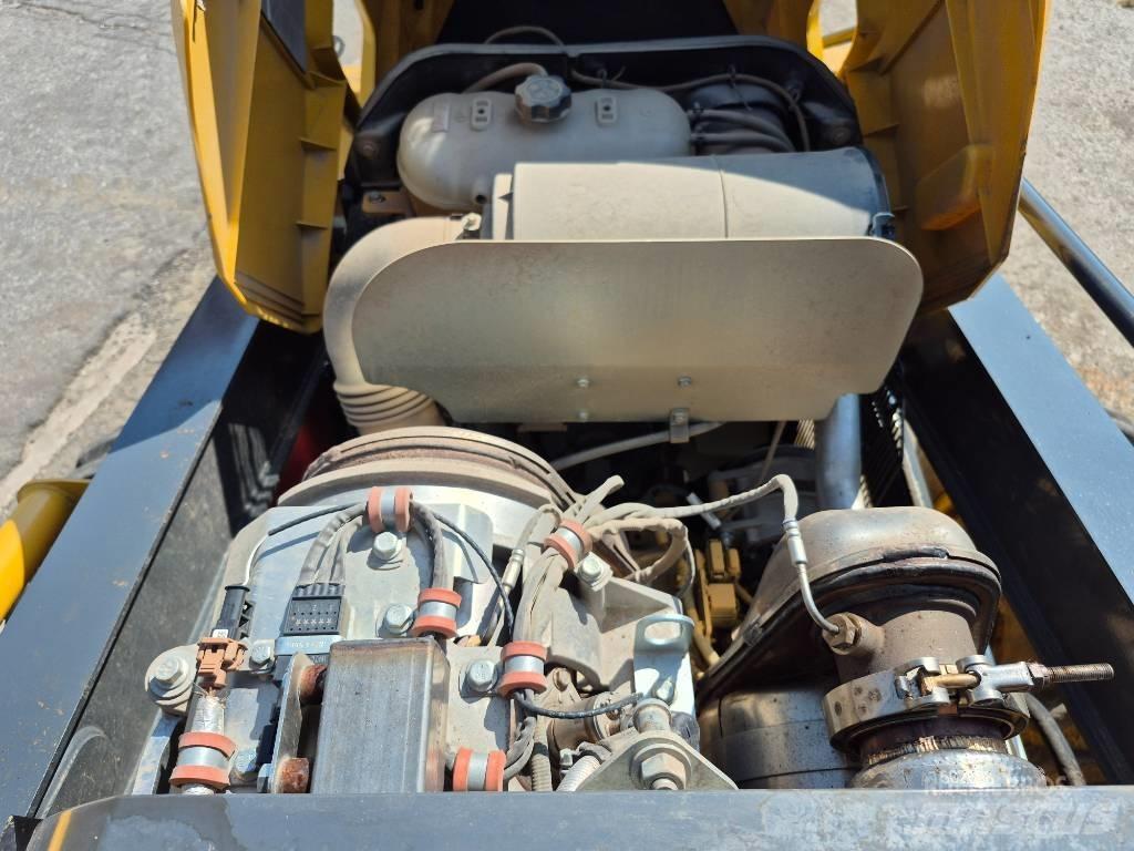 John Deere 310SL Backhoe loaders