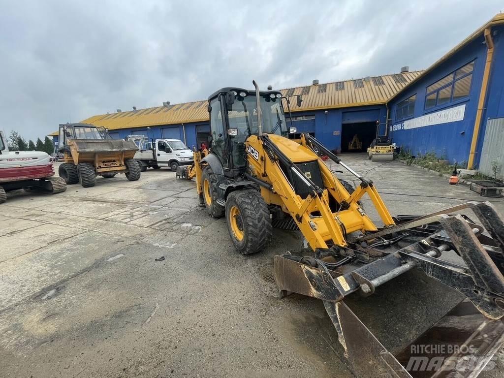 JCB 3CX Backhoe loaders