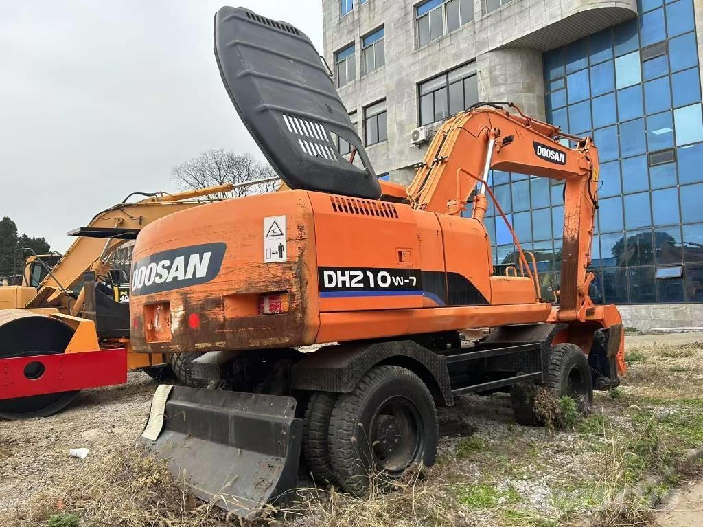 Doosan DH 210 W-7 Wheeled excavators