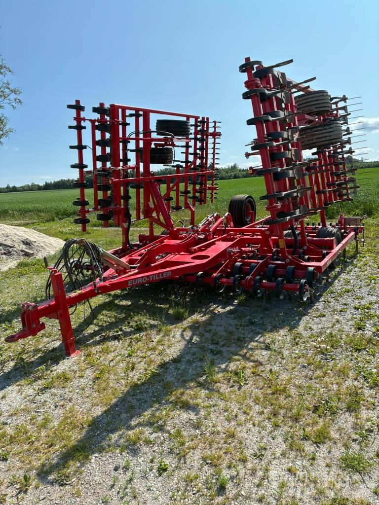 He-Va Euro-tiller 8m Harrows
