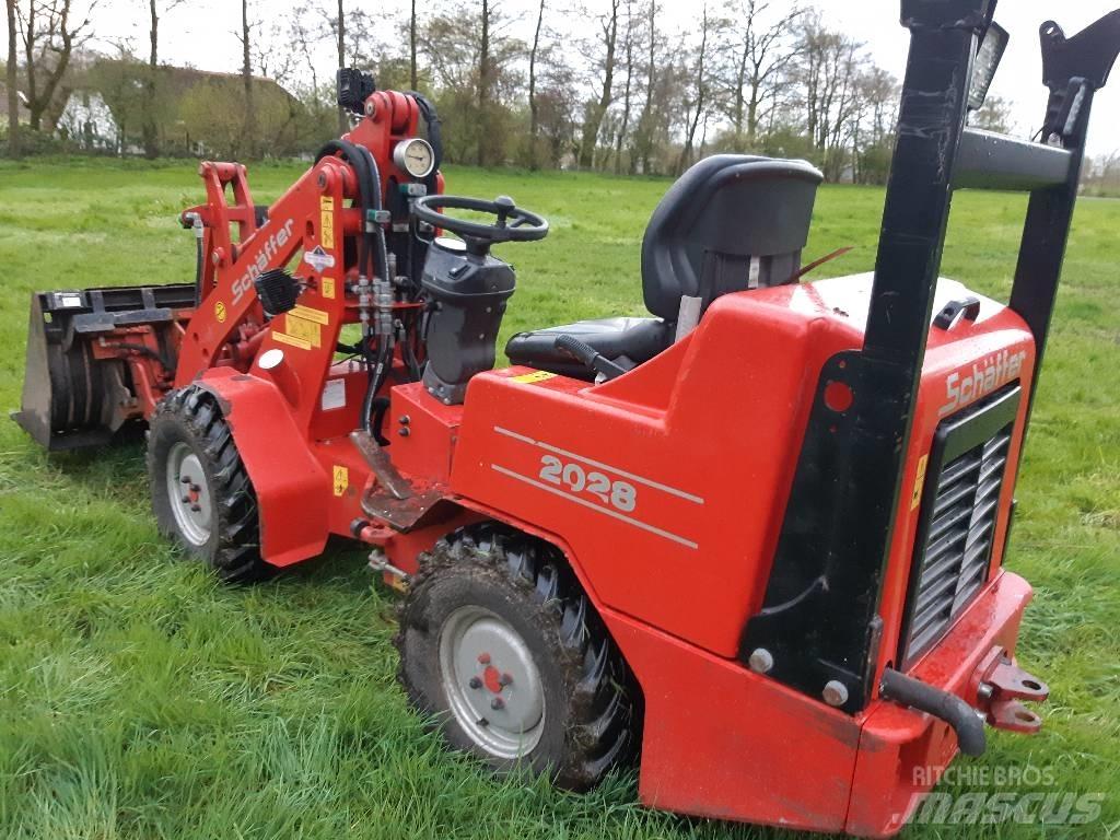 Schäffer 2028 Mini loaders