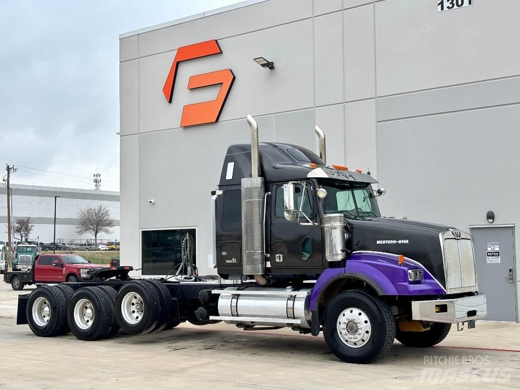 Western Star 4900 Tractor Units