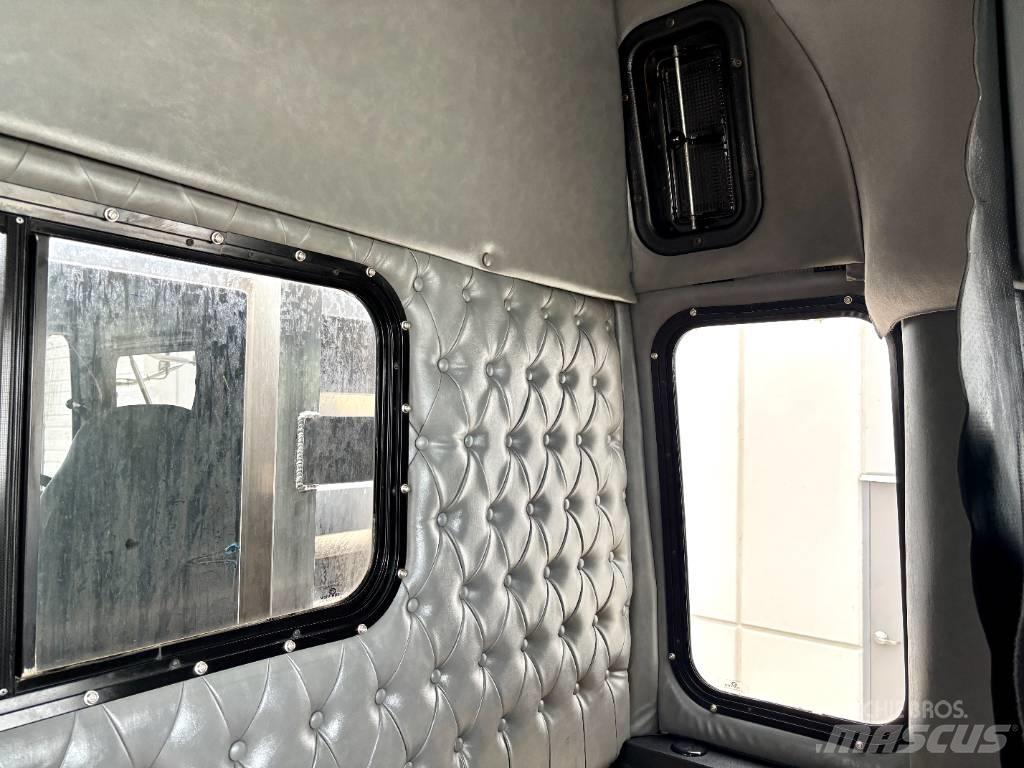 Western Star 4900 Tractor Units