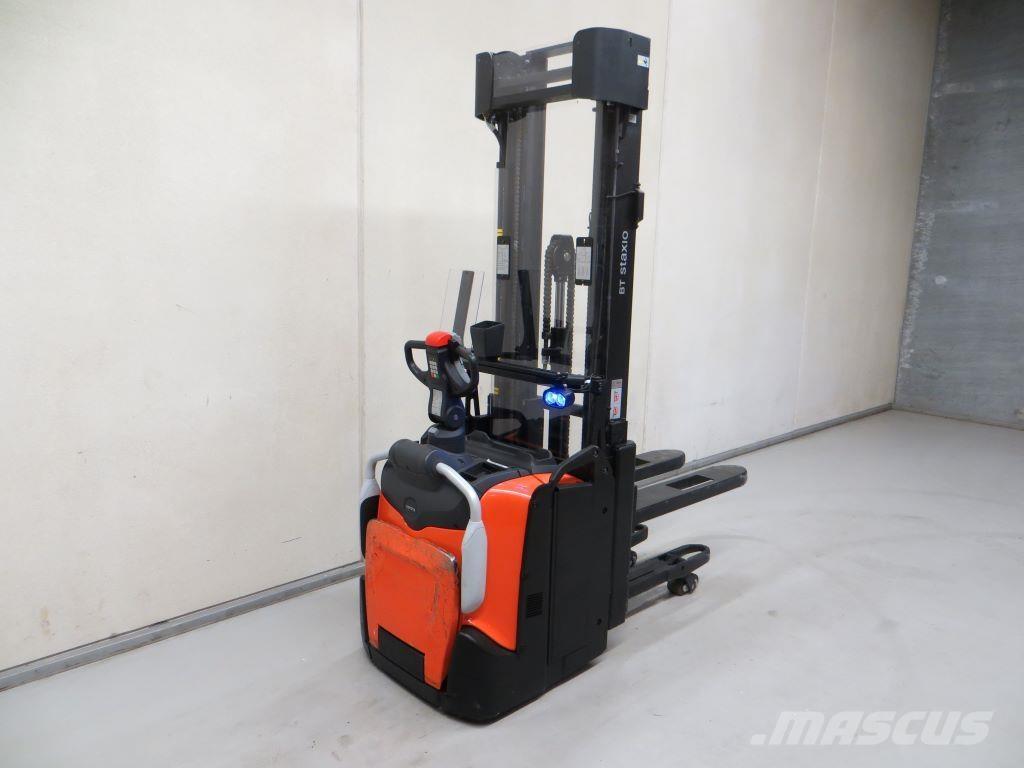 BT SPE140L Self propelled stackers