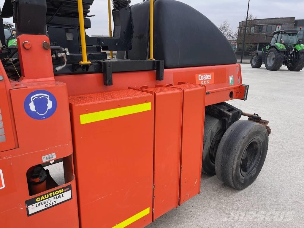 Dynapac CP 142 Pneumatic tired rollers