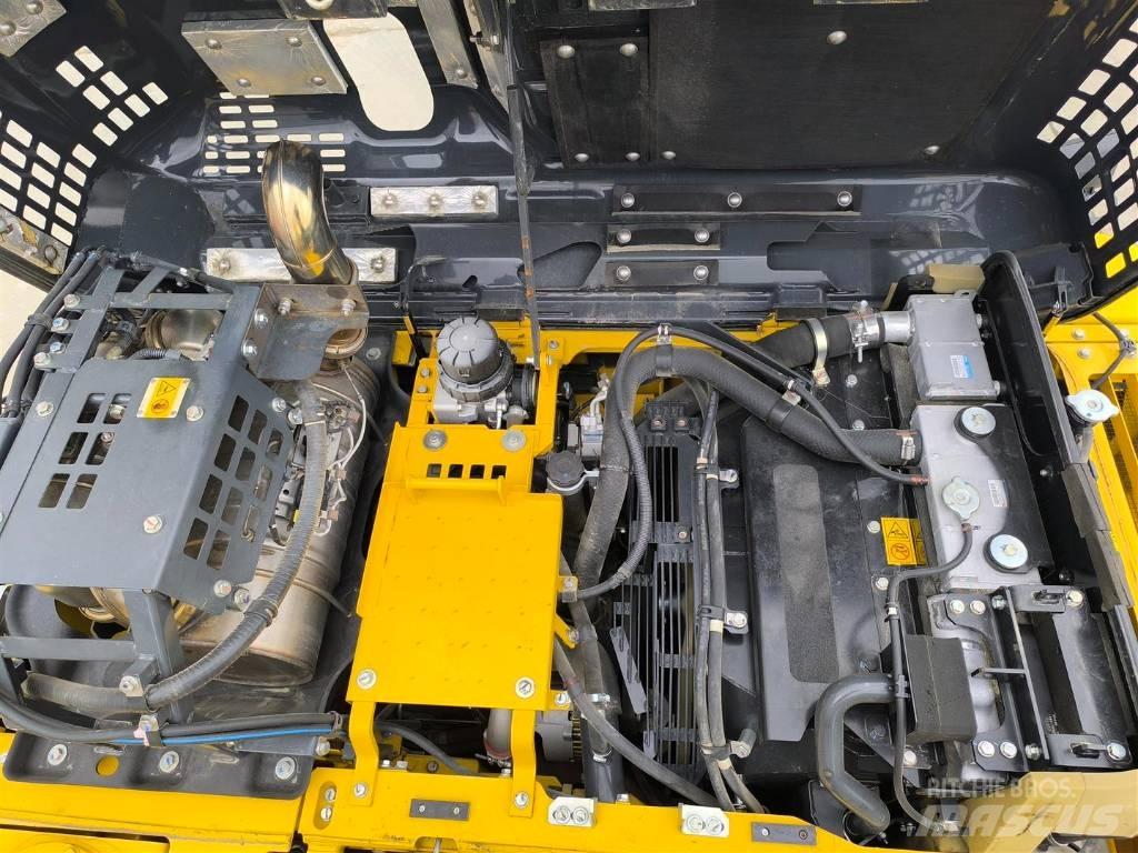 Komatsu HB 215 LC-3 Crawler excavators