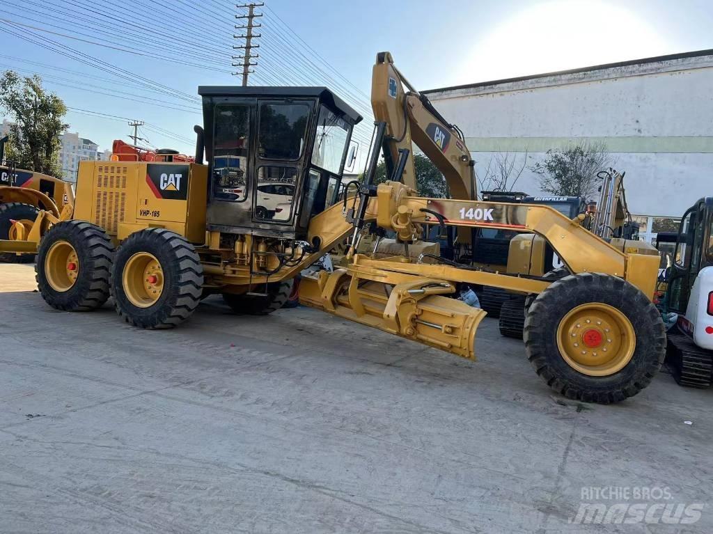 CAT 140K Graders