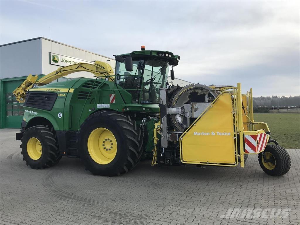 John Deere 9800 Self-propelled foragers