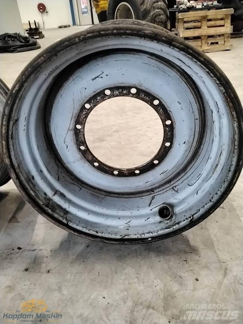 Valmet 901 20x34 Tyres, wheels and rims