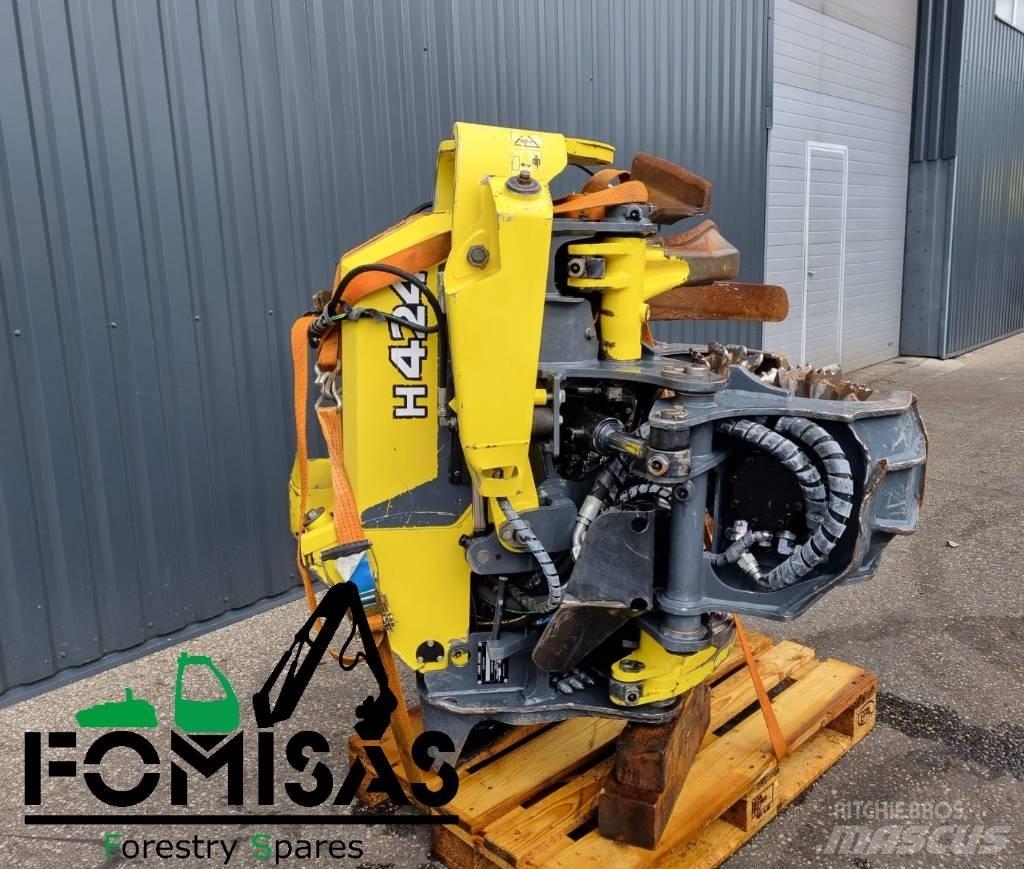 John Deere H424 Harvester heads