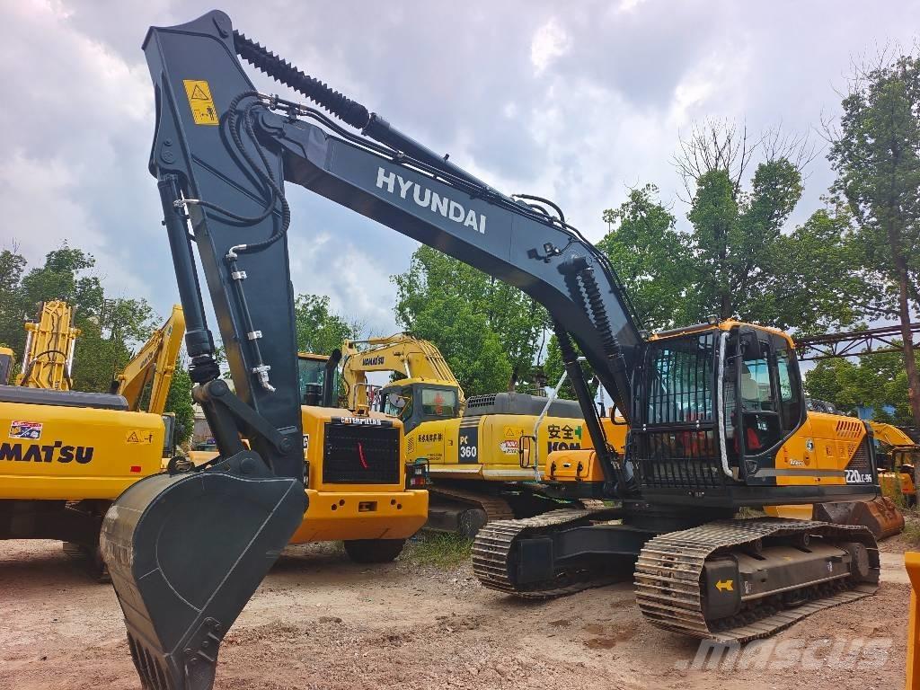 Hyundai 220LC-9T Crawler excavators