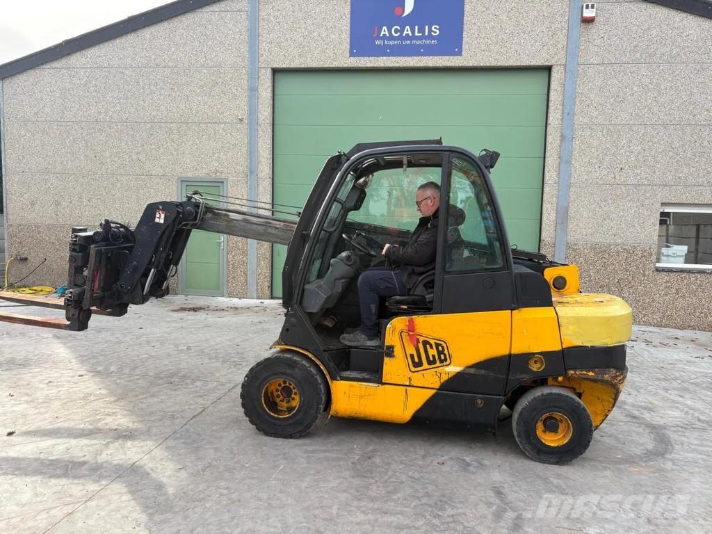 JCB TLT 35D TCR Telehandlers for agriculture