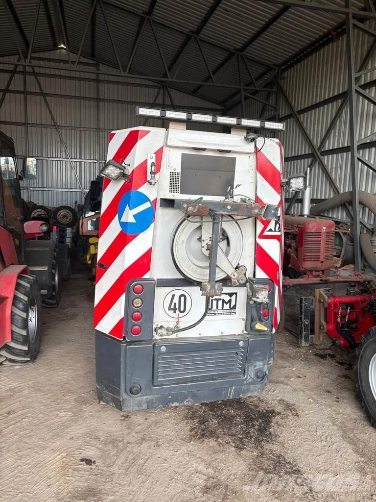 Aebi MFH 2500 Sweepers